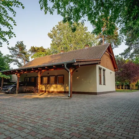 Feriehus Aranypart Balatonlelle